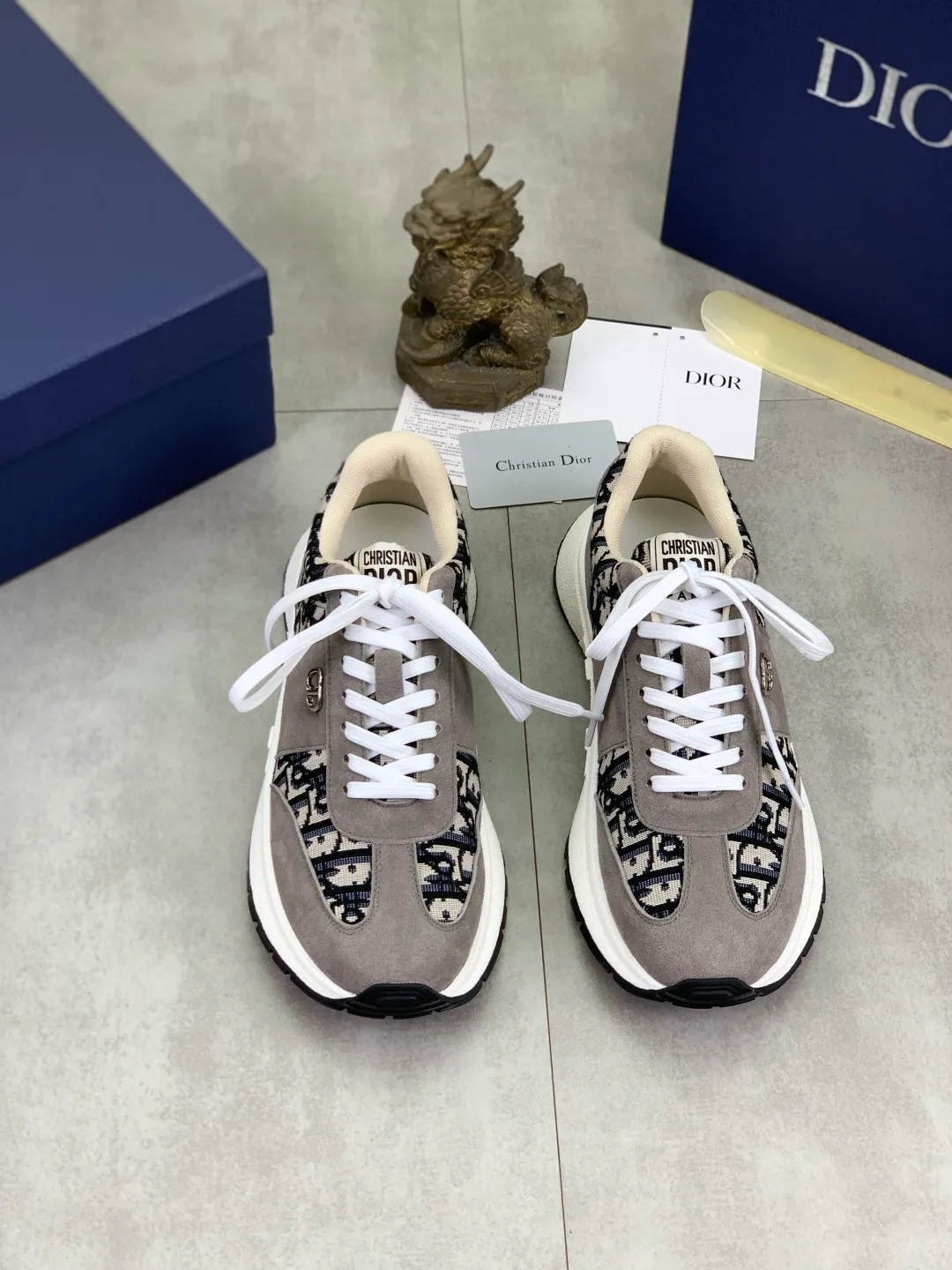 Men's Men's Shoes💰P440💰[New Style]🆘[Dior] 2025 Dior Original Lace-up Low-top Men's Shoes Classic casual shoes 🔥This model is the official classic model, with high quality and made by famous original designers. It is made of high-quality cowhide with original materials➕comfortable and breathable mesh lining➕pigskin insole. The perfect last shape and generous and fashionable design have attracted many consumers and are suitable for drivers to drive🚗. What you want is the best quality in the market. Color: seven colors. Code number: 38--44 (45 46 customized)